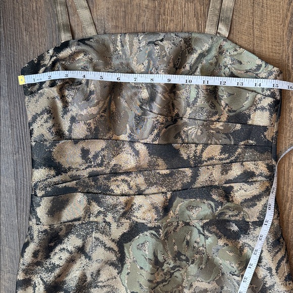 Kay Unger New York Floral Jacquard Sheath Dress in Metallic Olive Size 6 - Picture 6 of 14